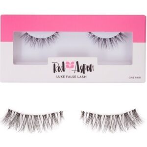 Red Aspen Jeana Natural lash. NIB.